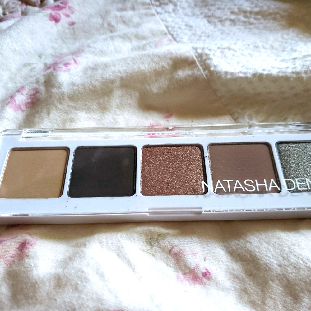 Natasha peak pallet
